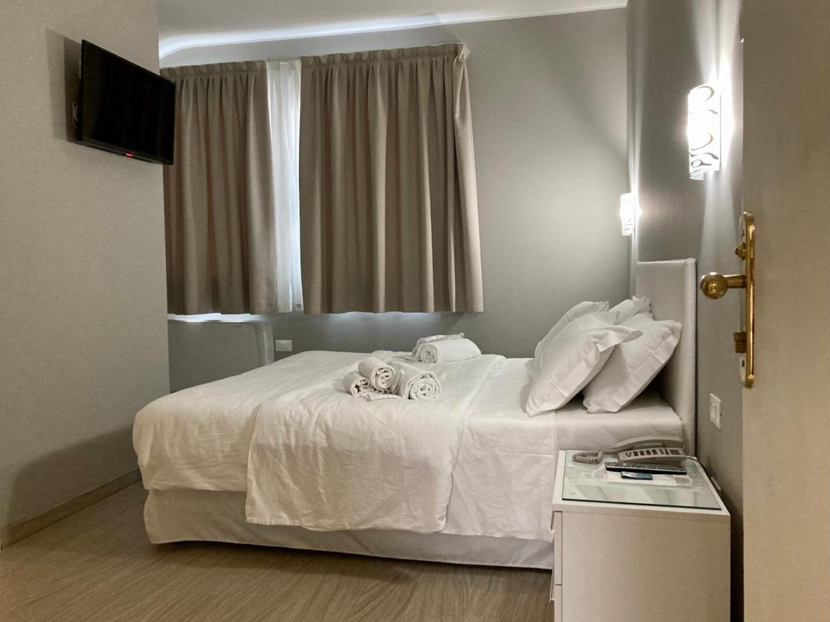 Primo Hotel